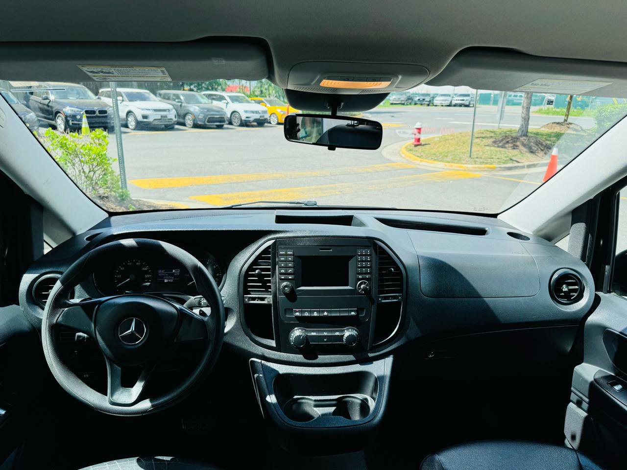 Used 2017 Mercedes-Benz Metris Passenger image 17