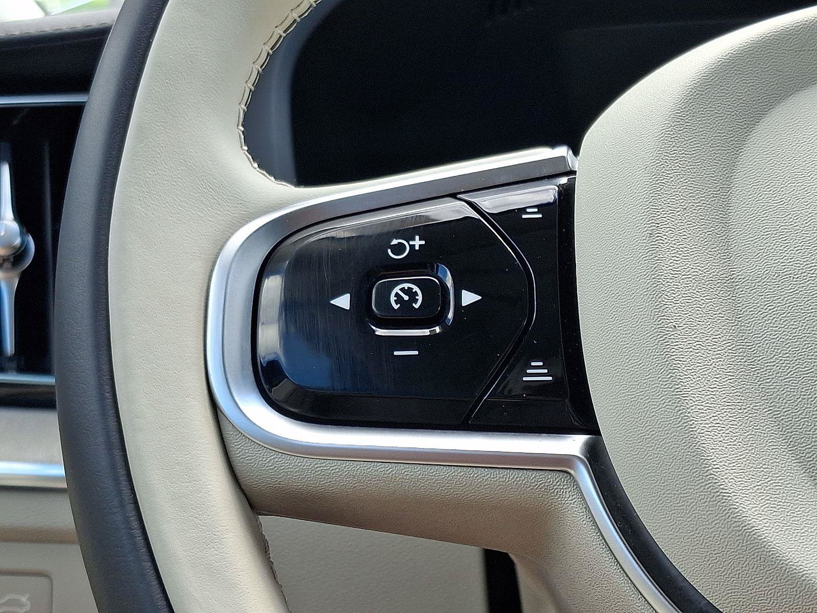 Certified 2023 Volvo XC60 B6 Ultimate w/ Climate Package AWD/4WD image 23
