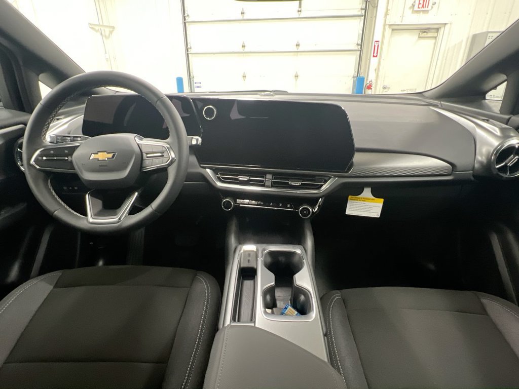 New 2026 Chevrolet Equinox EV LT w/ Comfort Package AWD/4WD image 10