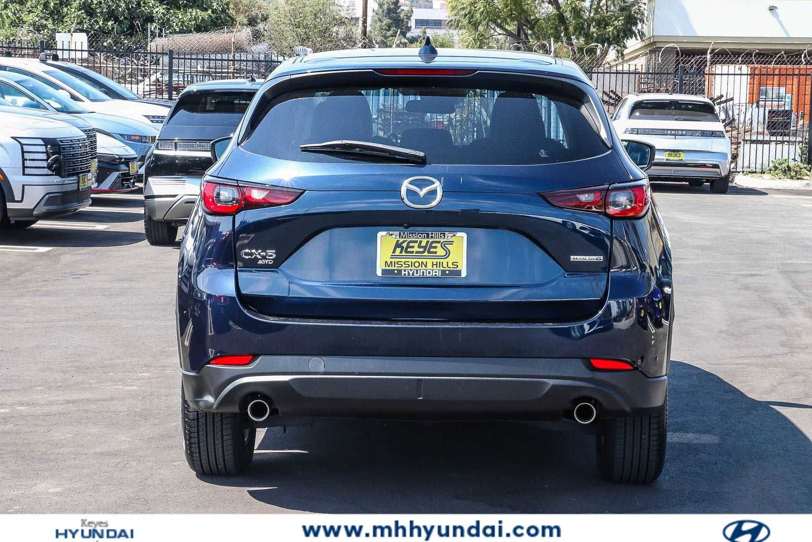 Used 2023 MAZDA CX-5 AWD 2.5 S w/ Select Package image 3