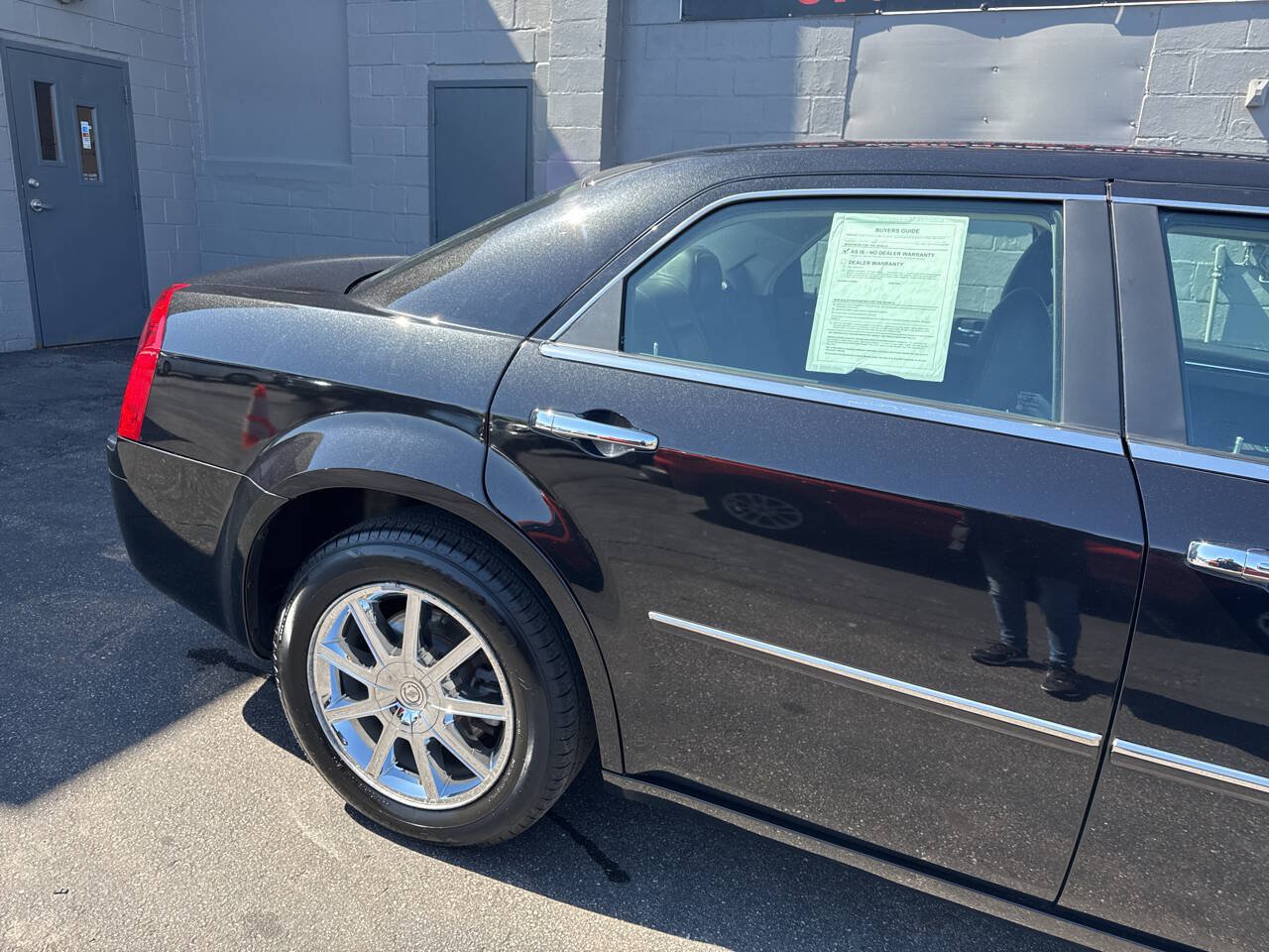 Used 2010 Chrysler 300 C w/ Luxury Group II AWD/4WD image 9