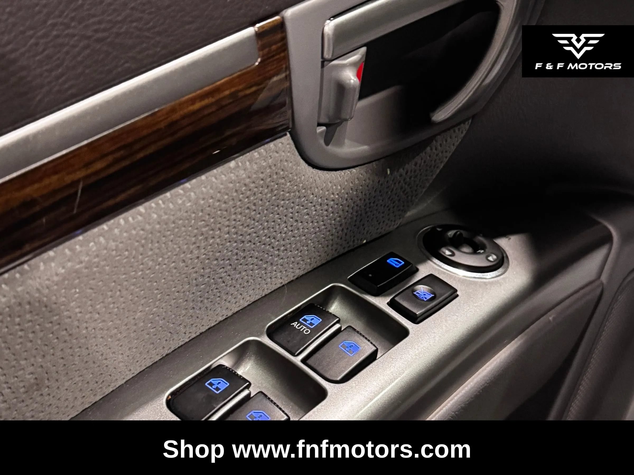Used 2011 Hyundai Santa Fe SE w/ Premium Pkg 3 AWD/4WD image 8