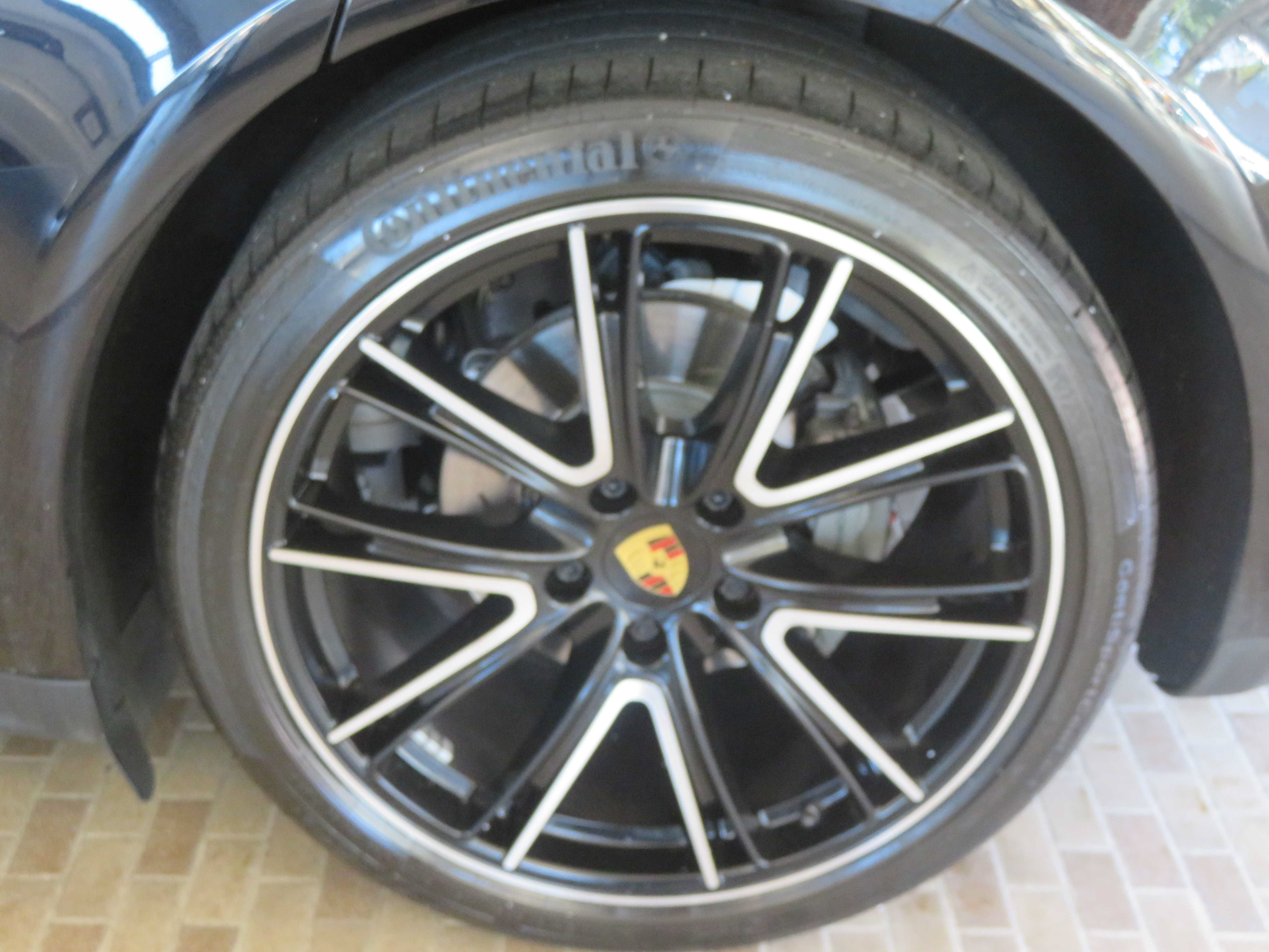 Used 2018 Porsche Panamera 4S AWD/4WD image 8