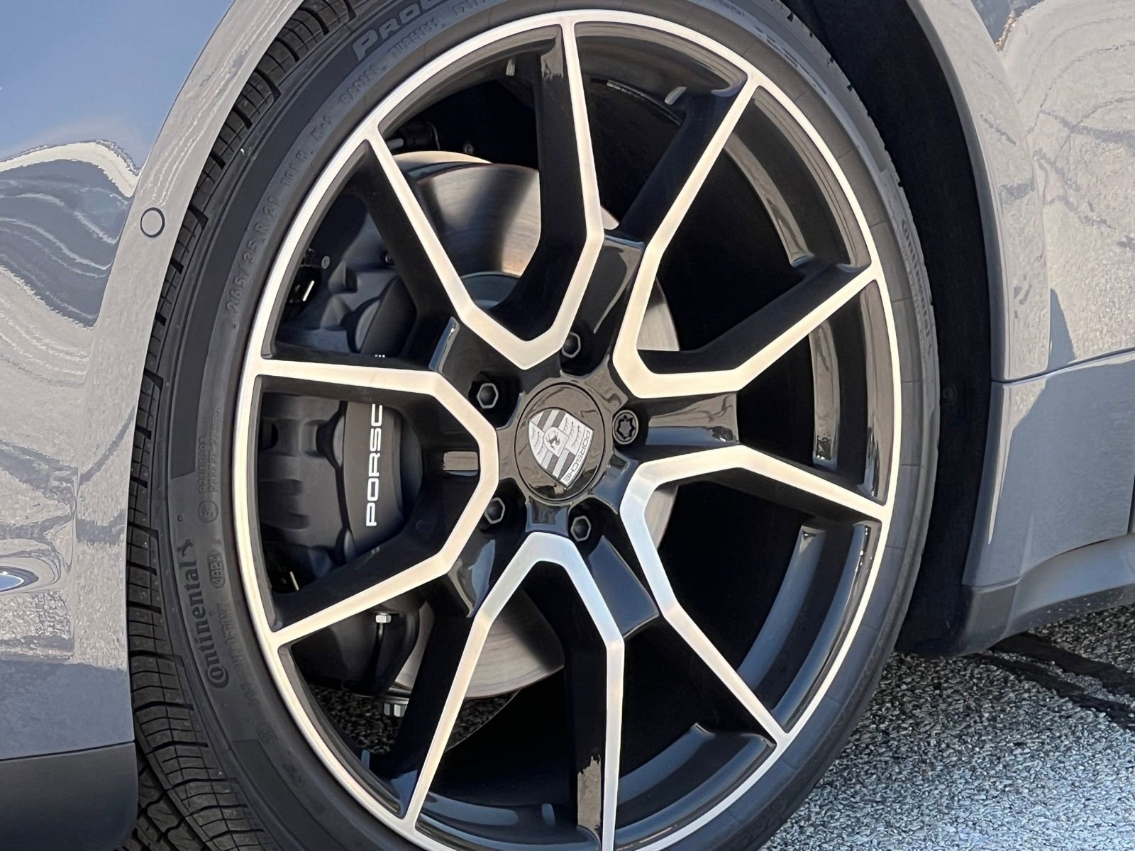 New 2025 Porsche Taycan image 12