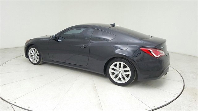 Used 2014 Hyundai Genesis 2.0T image 7