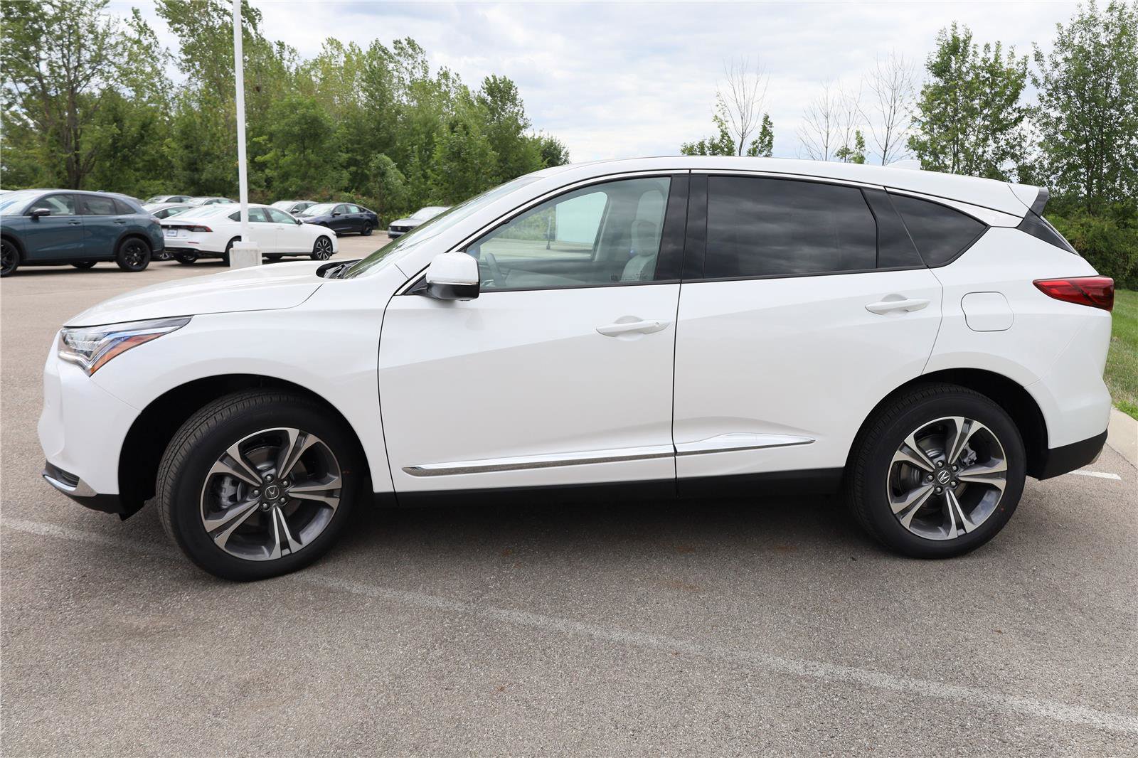 New 2025 Acura RDX SH-AWD w/Tech image 8