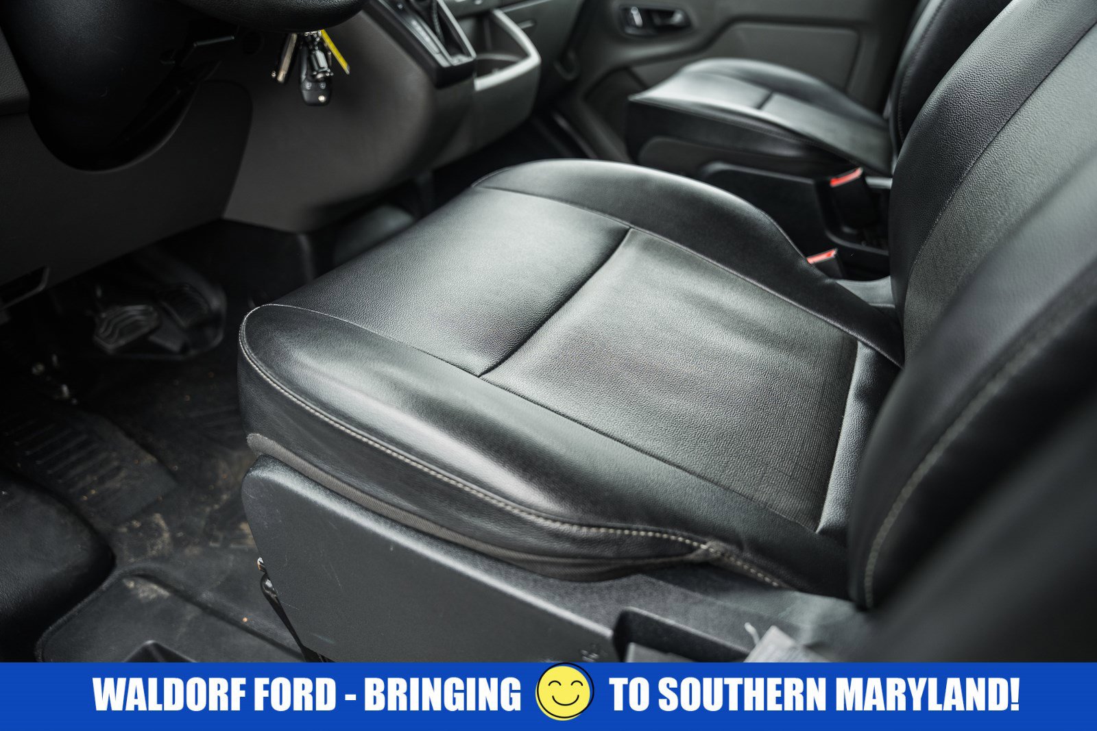 Used 2023 Ford Transit 350 XL image 38