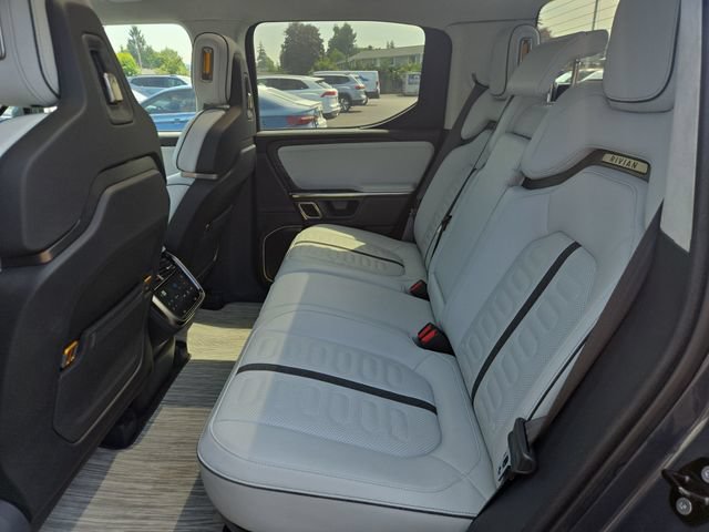 Used 2022 Rivian R1T Adventure AWD/4WD image 11