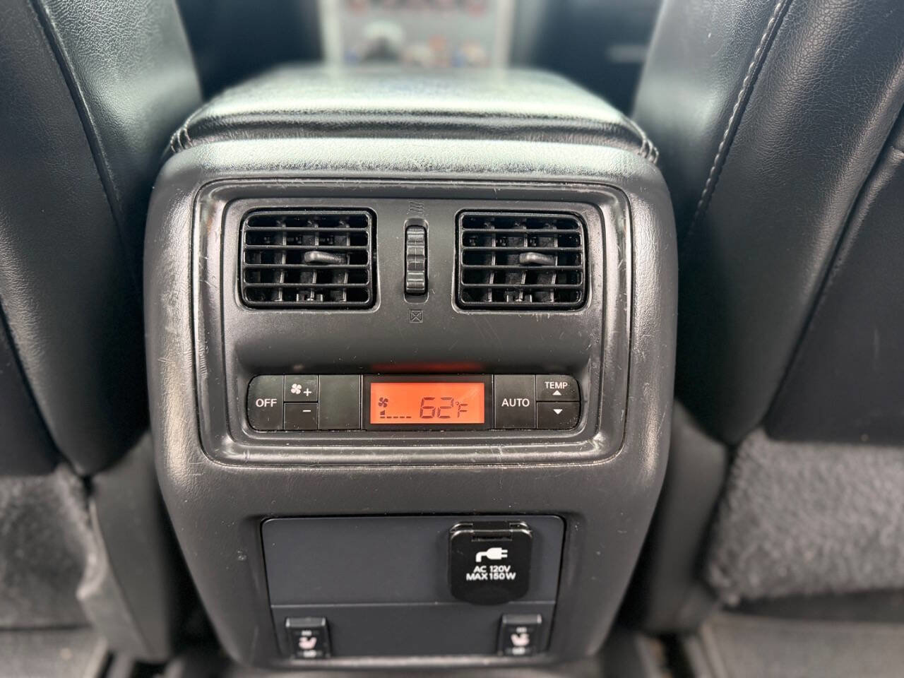 Used 2017 Nissan Pathfinder SL w/ SL Premium Package image 24