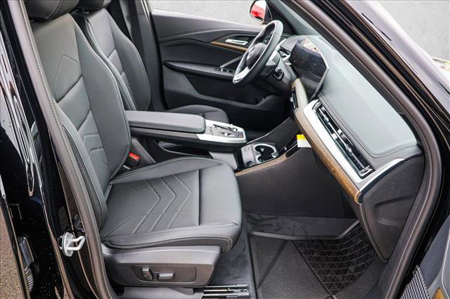 Certified 2025 BMW X1 xDrive28i w/ Technology Package image 25