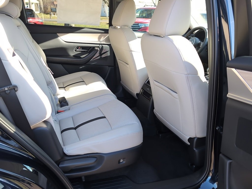 New 2026 MAZDA CX-90 3.3 Turbo w/ Preferred Package image 7