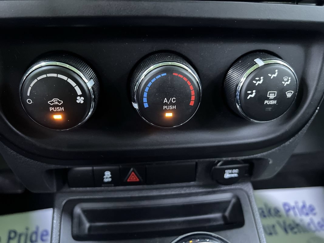 Used 2014 Jeep Patriot Sport w/ Power Value Group FWD image 22