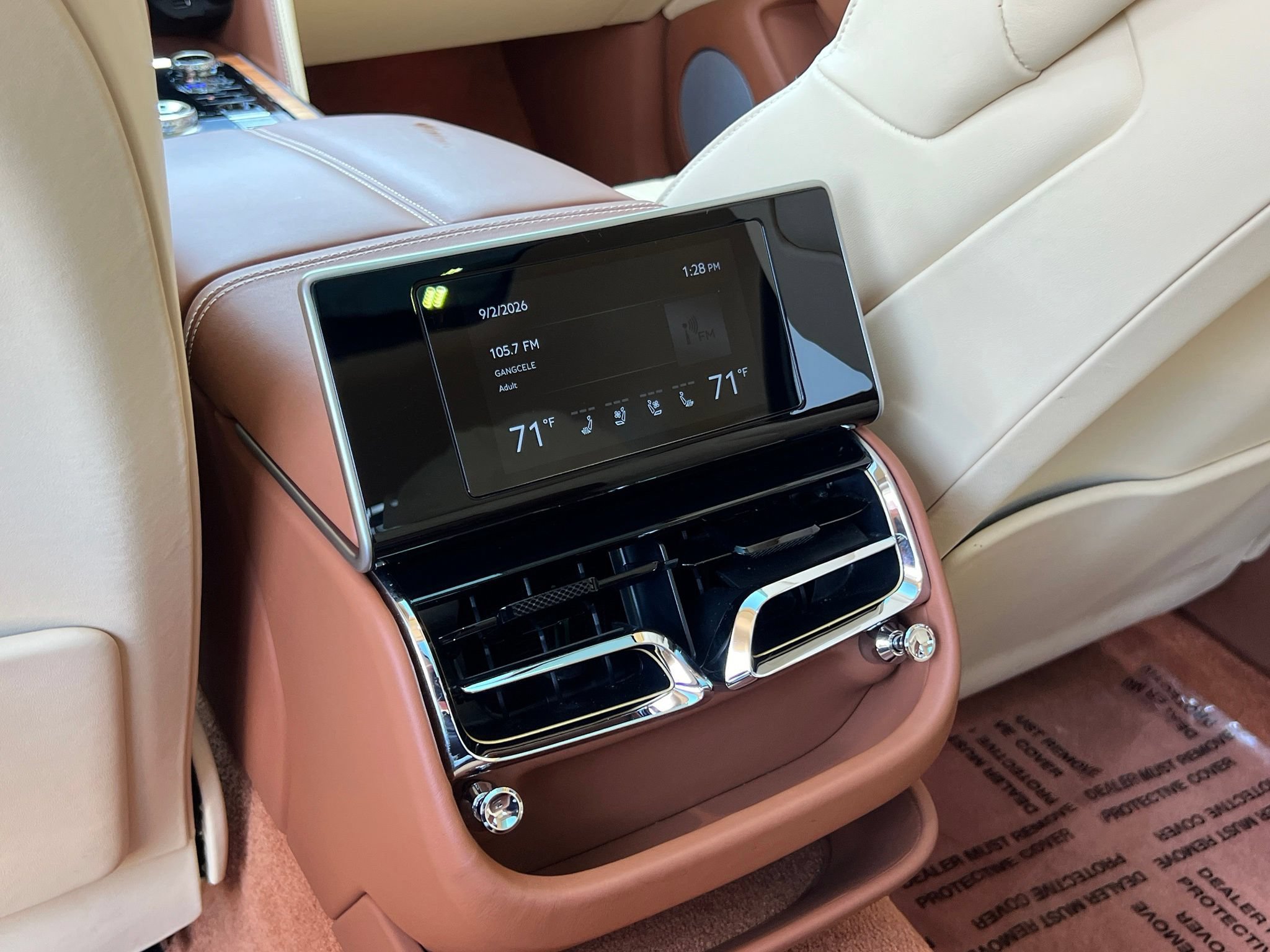 Used 2023 Bentley Flying Spur W12 AWD/4WD image 19
