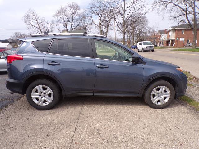 Used 2014 Toyota RAV4 LE image 4