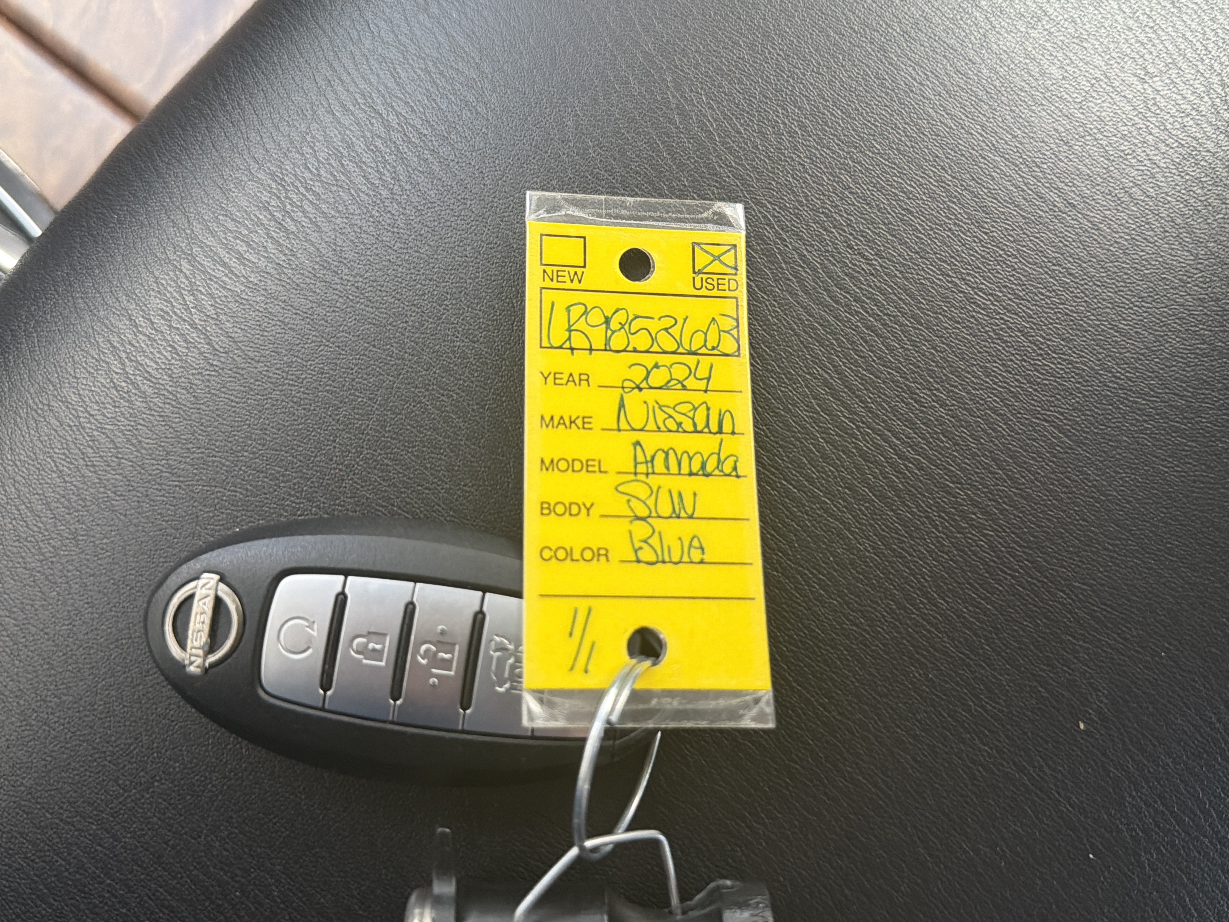 Used 2024 Nissan Armada SL w/ Captain's Chairs Package AWD/4WD image 27