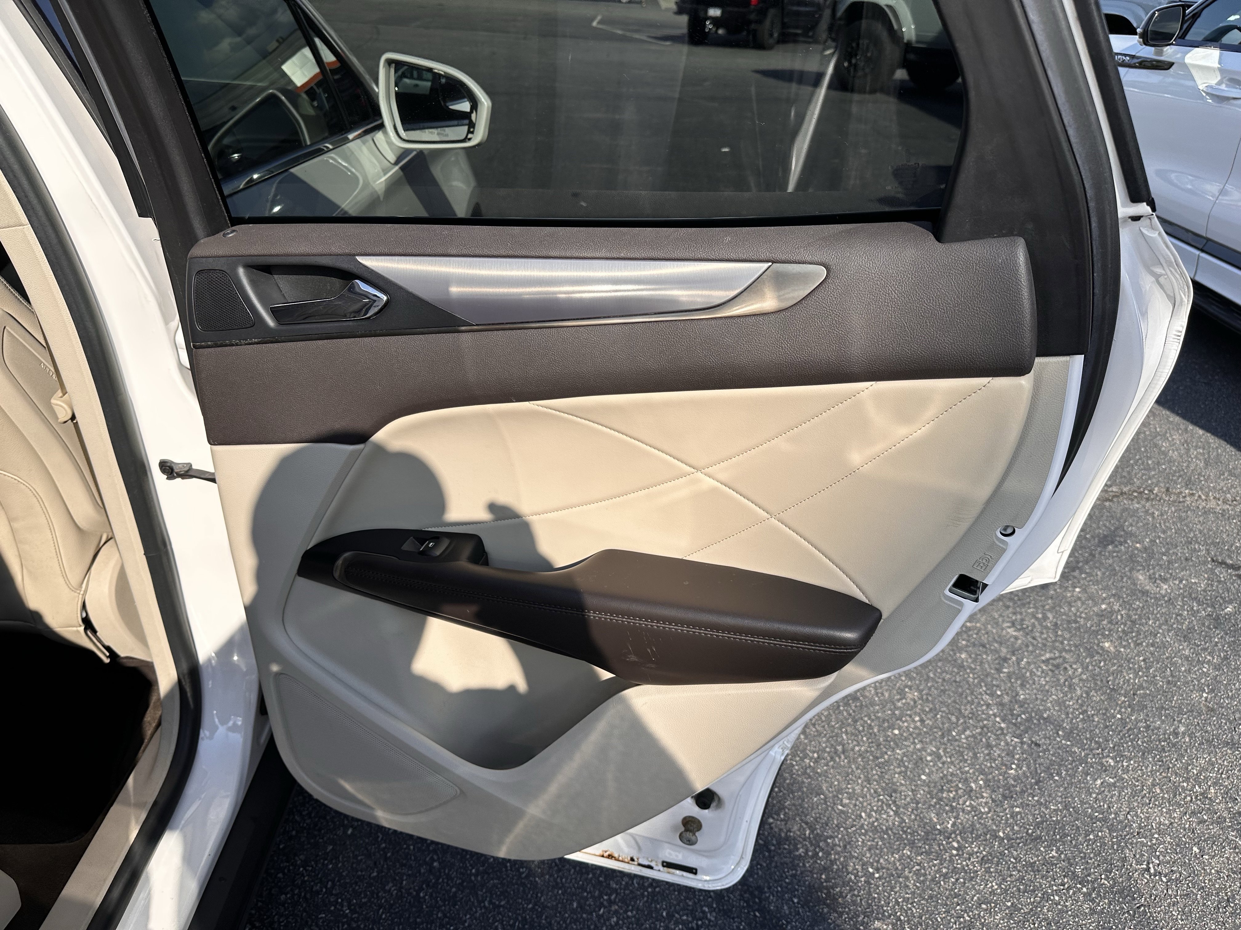 Used 2019 Lincoln MKC Premiere AWD/4WD image 14