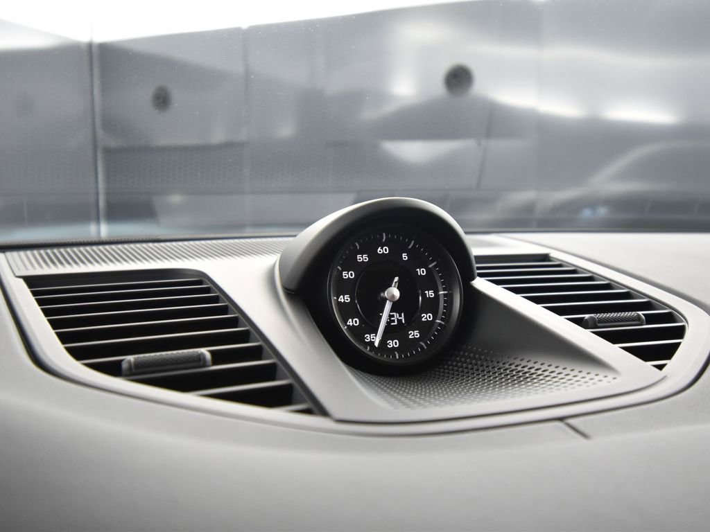 New 2025 Porsche Panamera 4 image 32