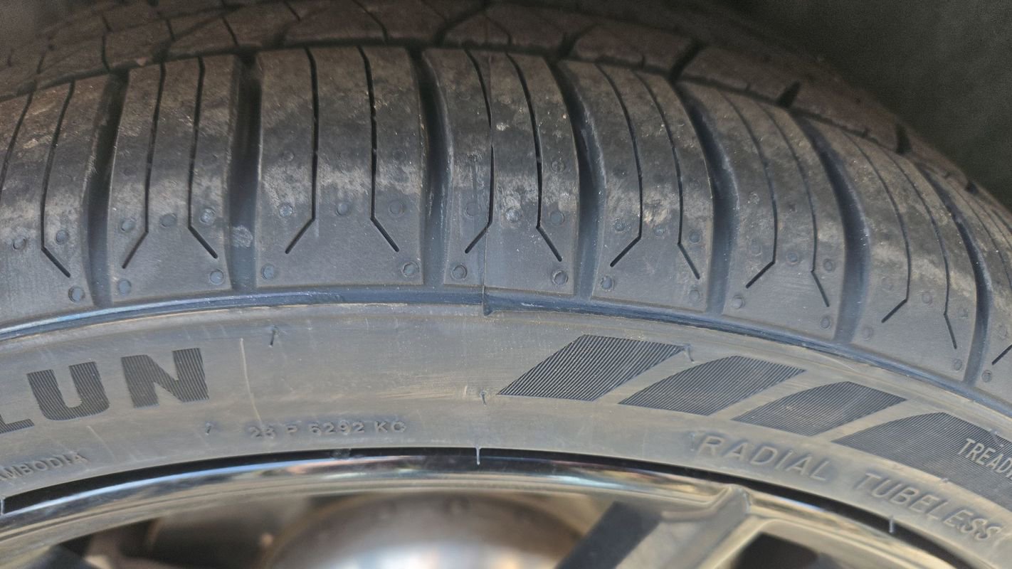 Used 2019 BMW 330i xDrive Sedan w/ M Sport Package image 18