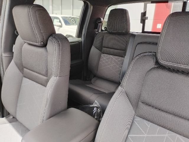 New 2026 Nissan Frontier SV w/ Tow Package AWD/4WD image 13