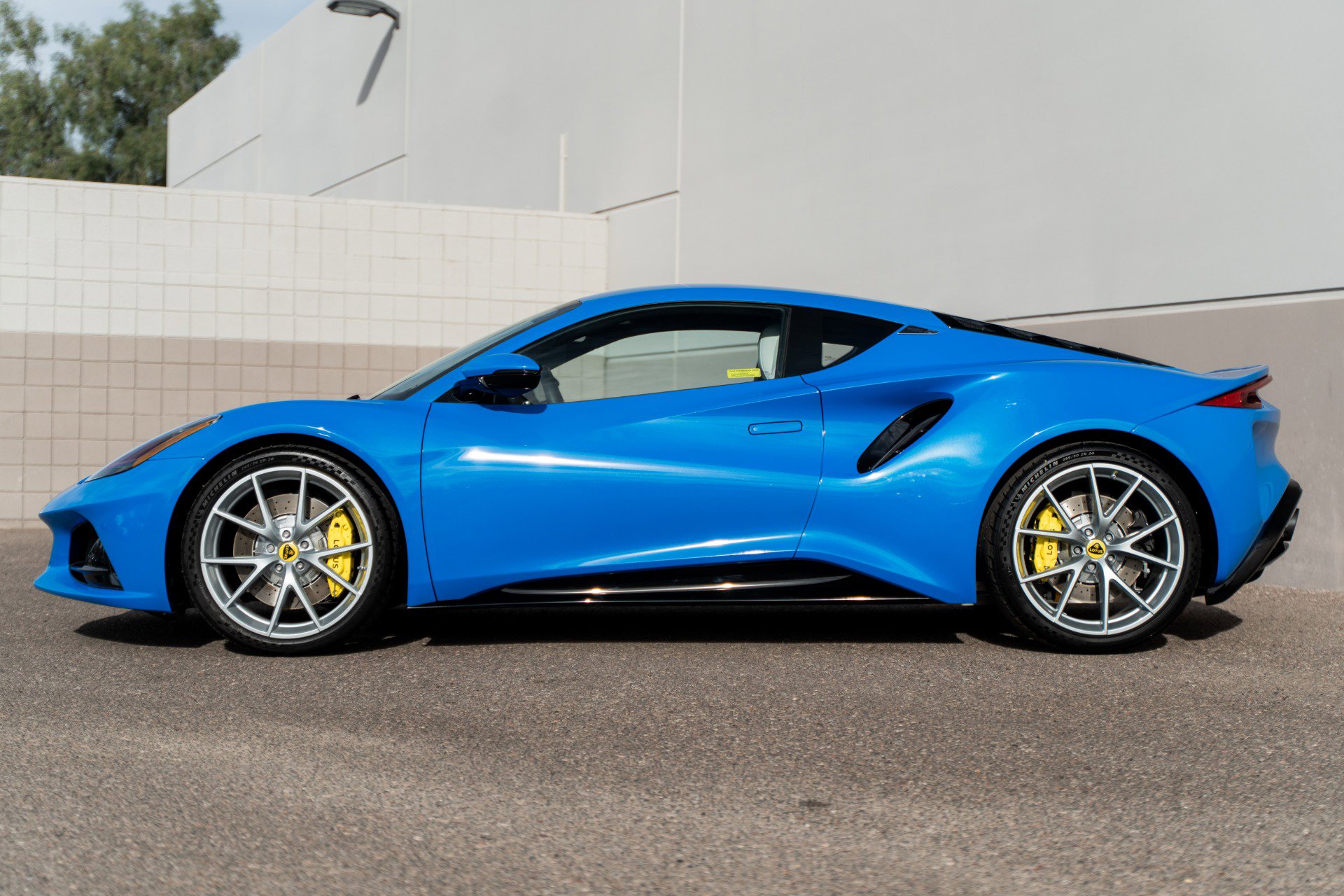 New 2026 Lotus Emira SE image 4