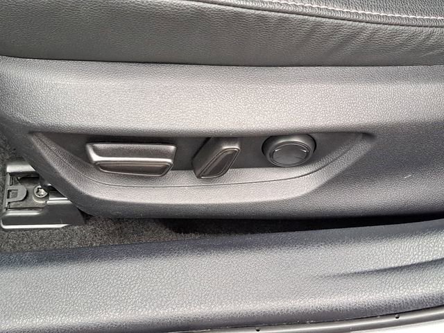 Used 2025 Toyota Camry SE image 22