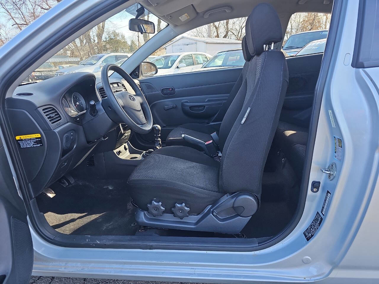 Used 2008 Hyundai Accent GS image 10