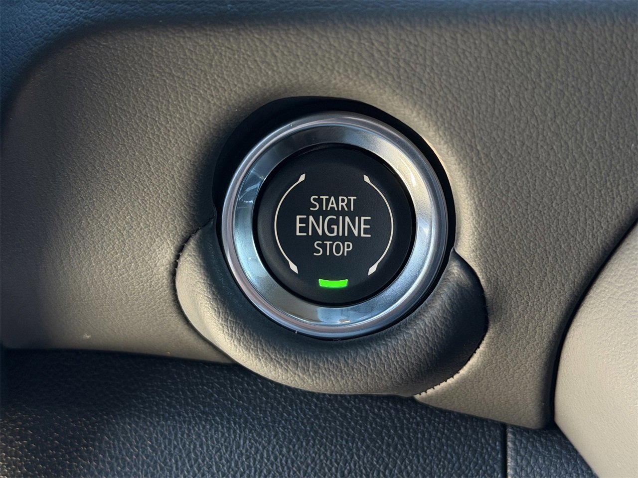 New 2026 Chevrolet Suburban Premier w/ Sun And Tow Package image 18