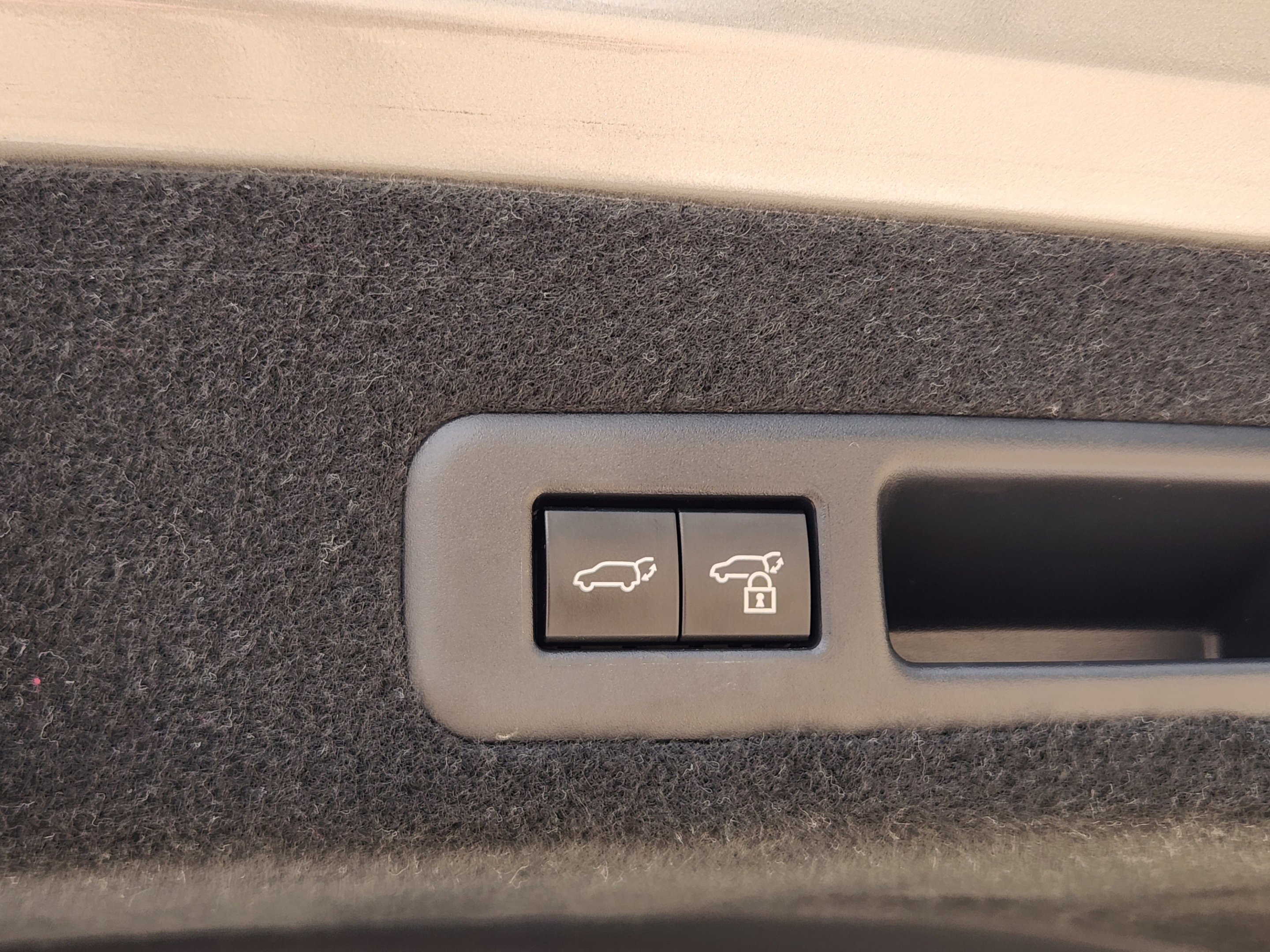 Certified 2022 Lexus RX 450h AWD w/ Premium Package image 36