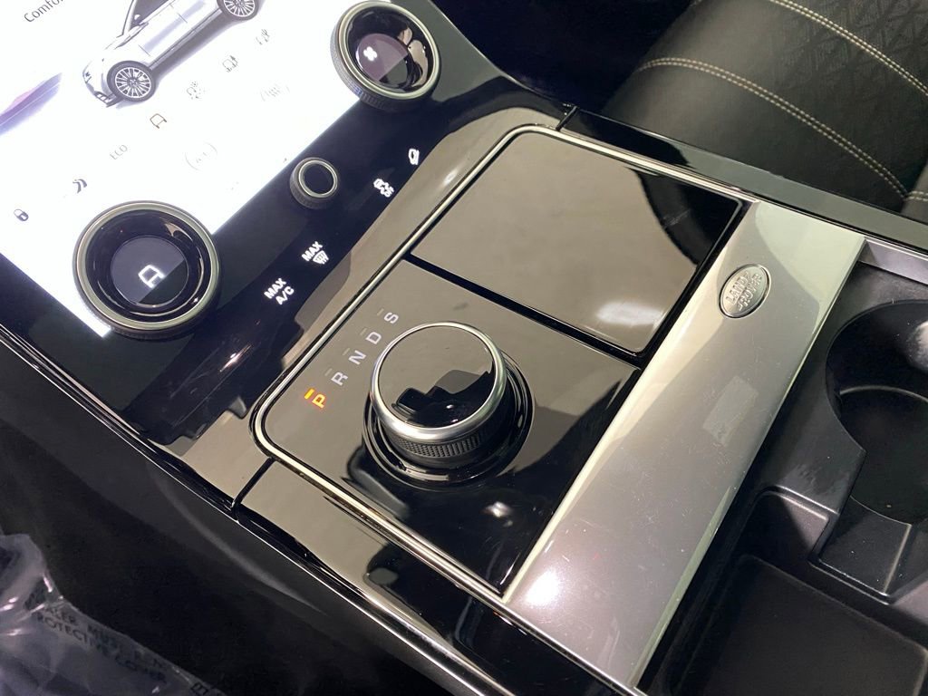 Used 2020 Land Rover Range Rover Velar R-Dynamic HSE image 24
