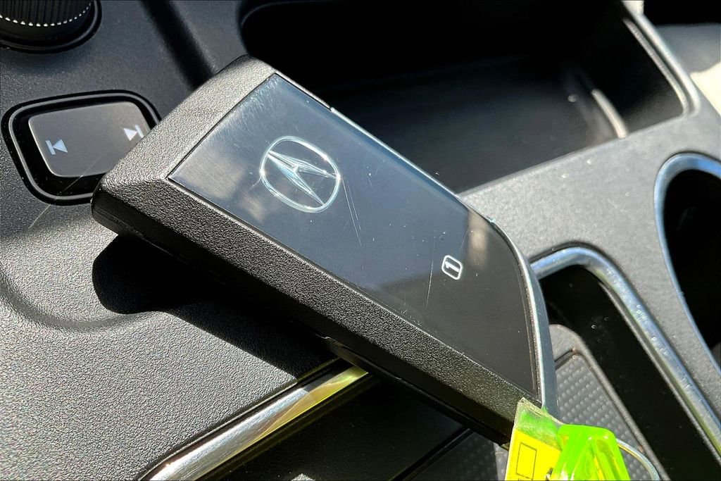 Used 2025 Acura MDX w/ Advance Package image 13
