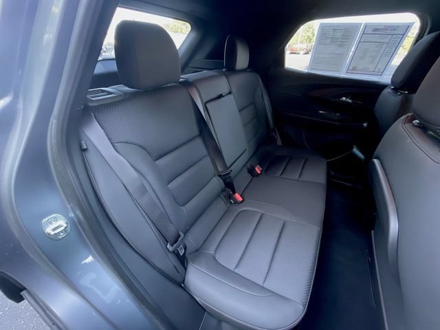 Used 2022 Chevrolet TrailBlazer RS FWD image 25
