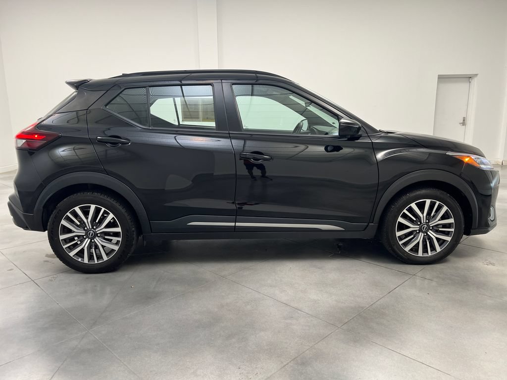 Used 2024 Nissan Kicks SR FWD image 8