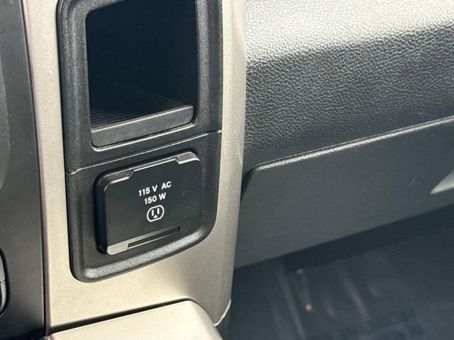 Used 2018 RAM 1500 SLT AWD/4WD image 20
