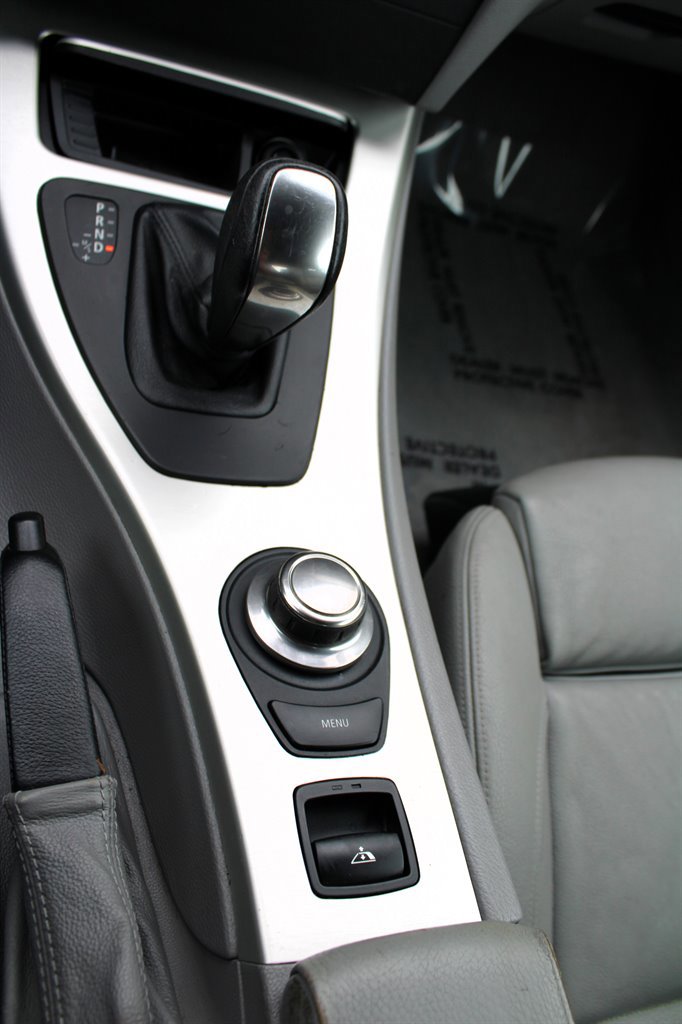 Used 2007 BMW 335i Convertible image 28