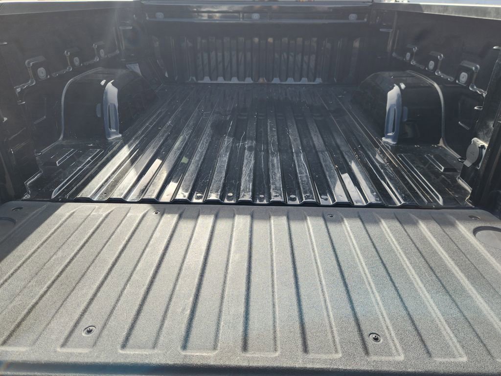 Used 2023 Chevrolet Silverado 1500 RST w/ Z71 Off-Road Package image 32