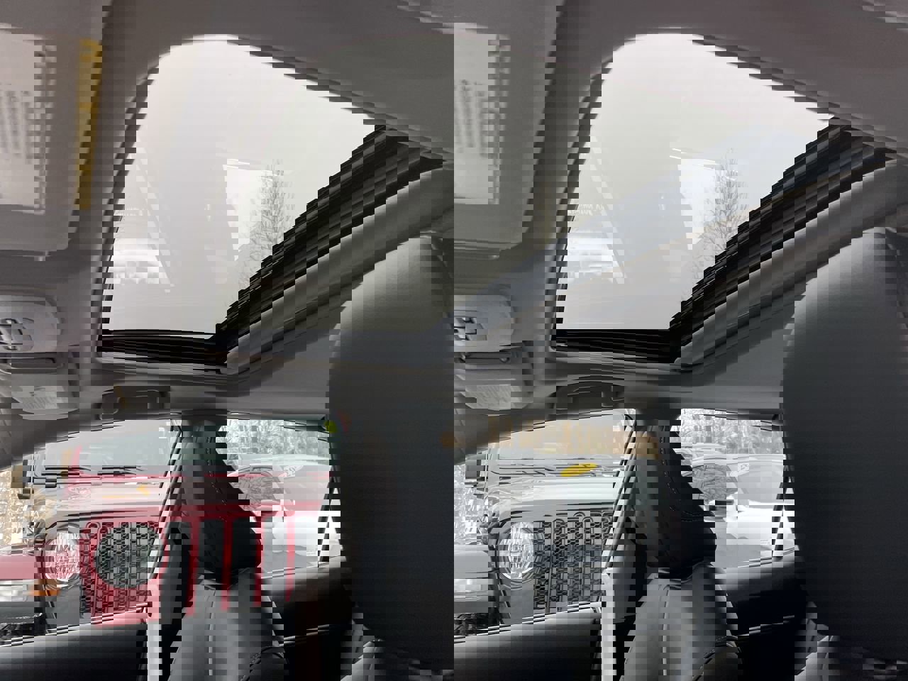 Used 2021 Toyota Camry SE w/ Cold Weather Package image 37