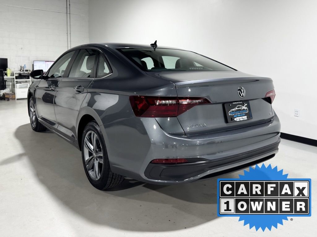 Used 2024 Volkswagen Jetta SE image 7
