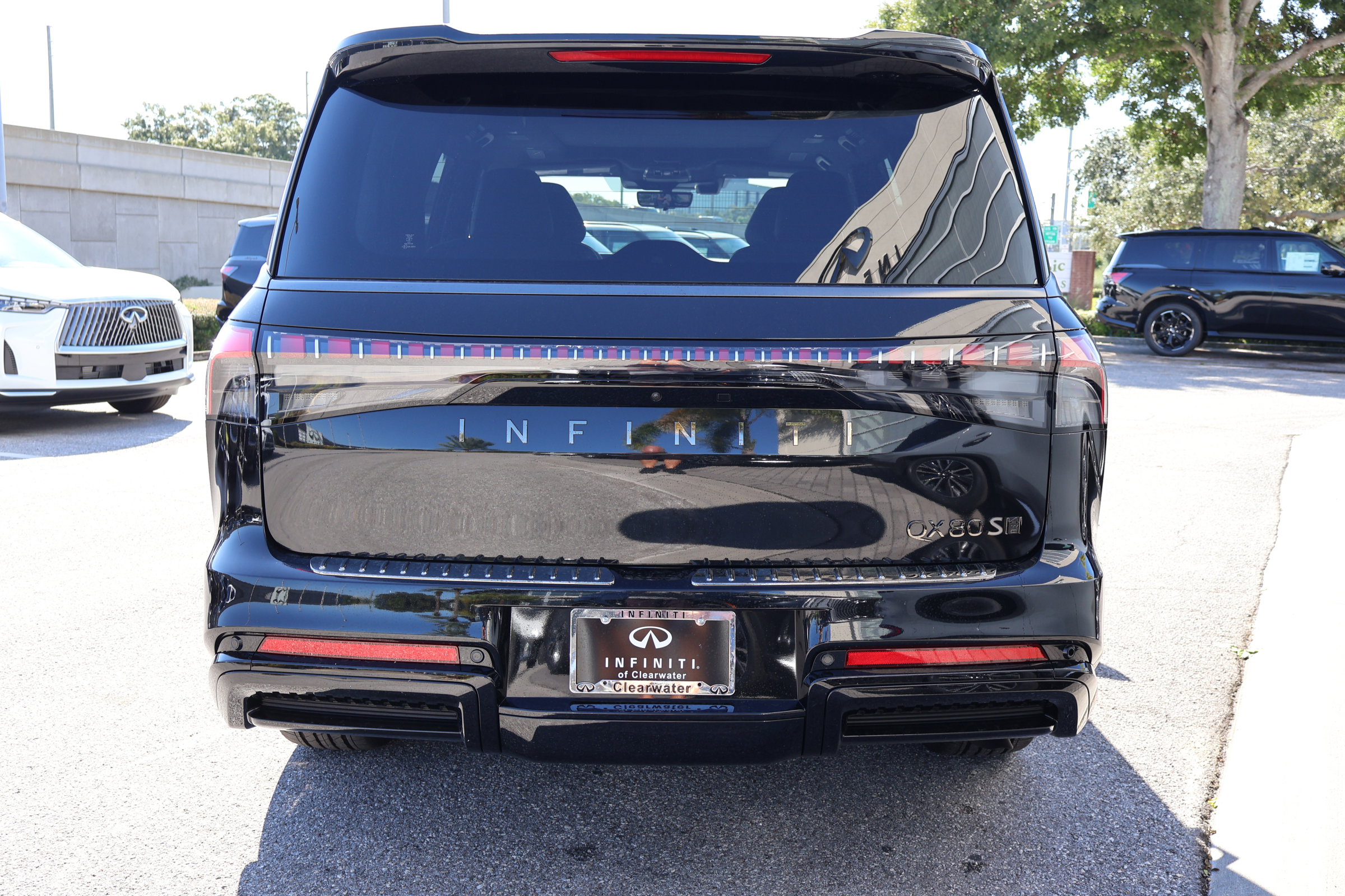 New 2026 INFINITI QX80 4WD image 4