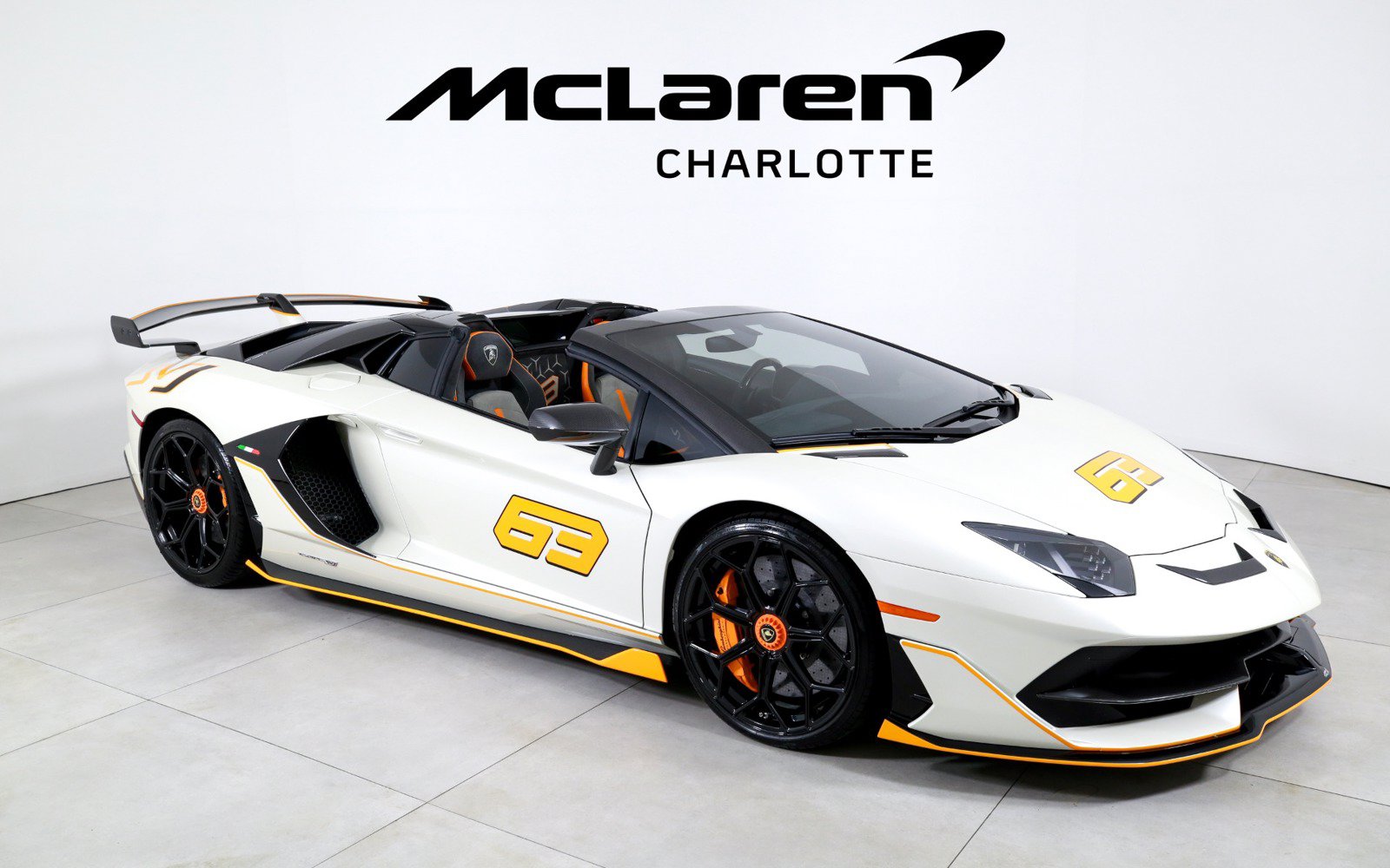 Used 2021 Lamborghini Aventador SVJ AWD/4WD image 2