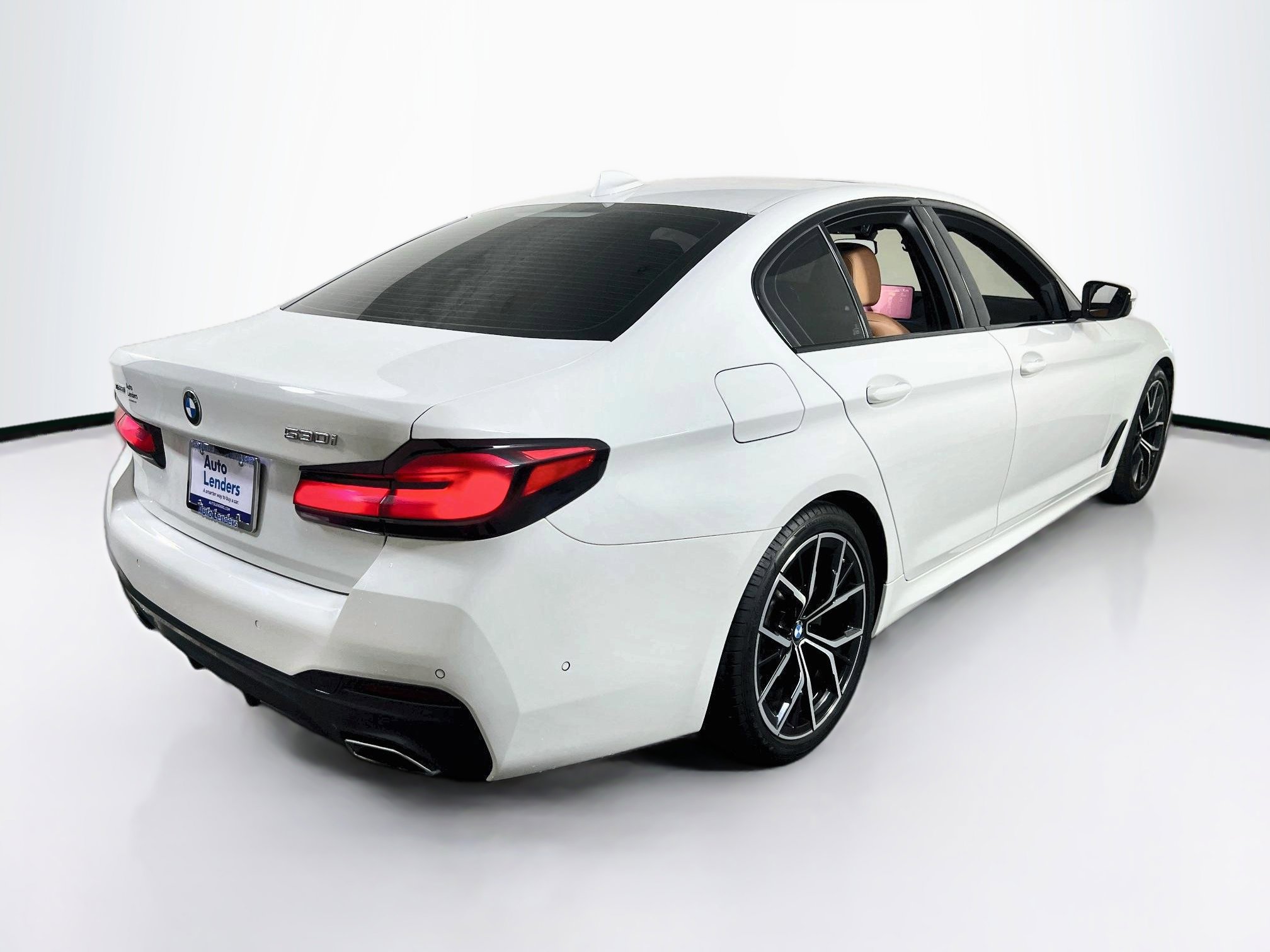 Used 2021 BMW 530i xDrive w/ M Sport Package AWD/4WD image 5
