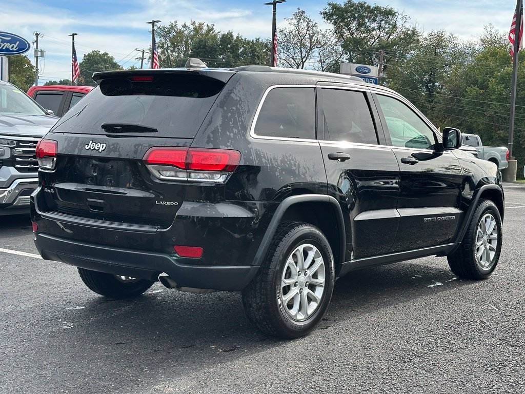 Used 2021 Jeep Grand Cherokee Laredo X AWD/4WD image 24