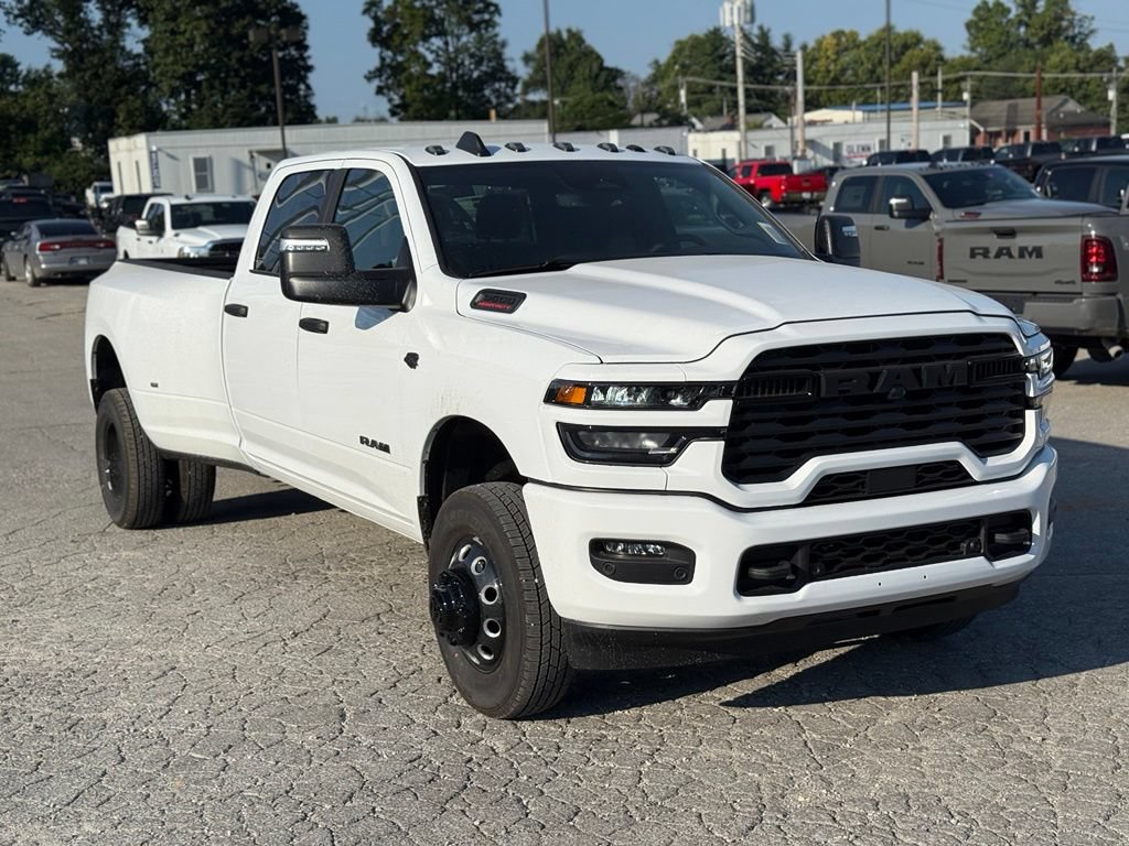 New 2027 RAM 3500 Big Horn AWD/4WD image 4