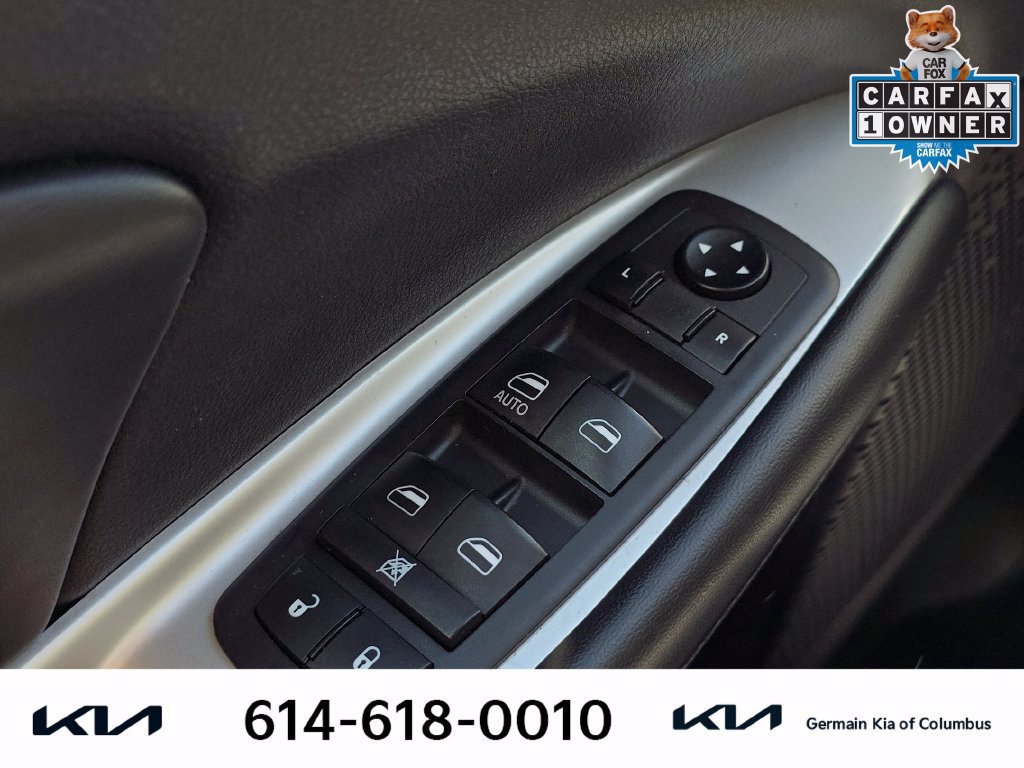 Used 2019 Dodge Journey SE FWD image 25