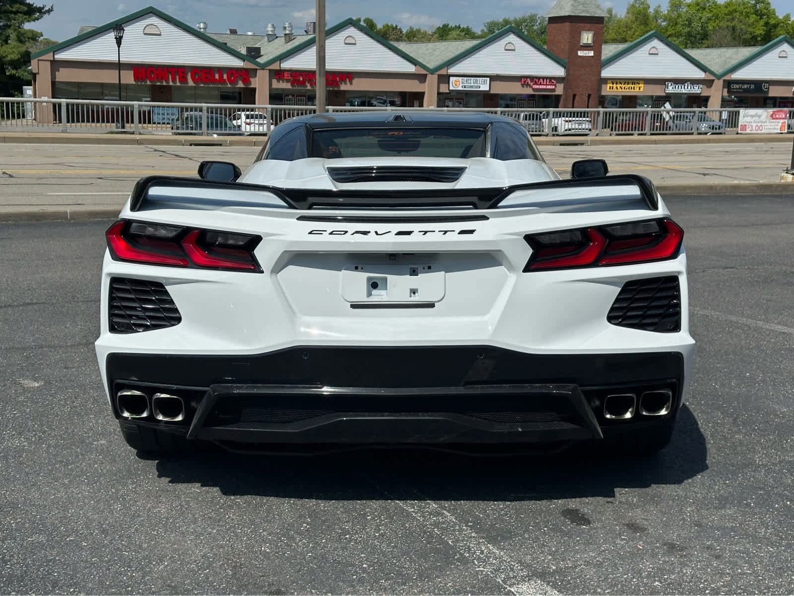 Used 2023 Chevrolet Corvette Stingray Premium Conv w/ Z51 Performance Package RWD image 6
