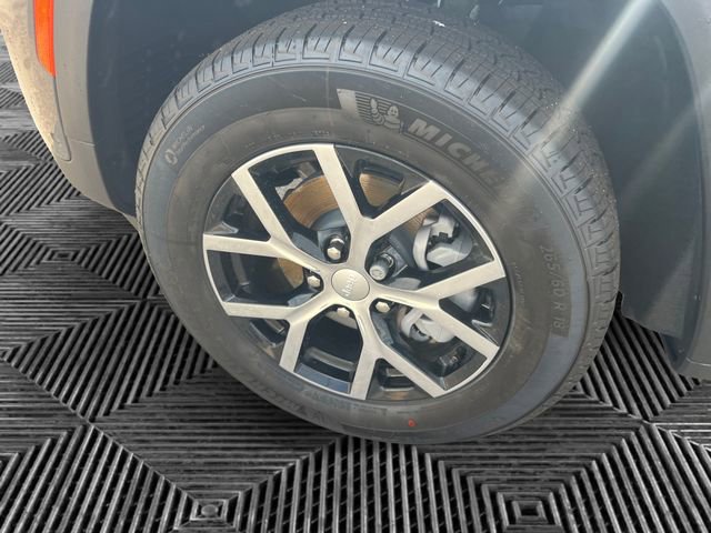 New 2025 Jeep Grand Cherokee Limited w/ Luxury Tech Group II image 14