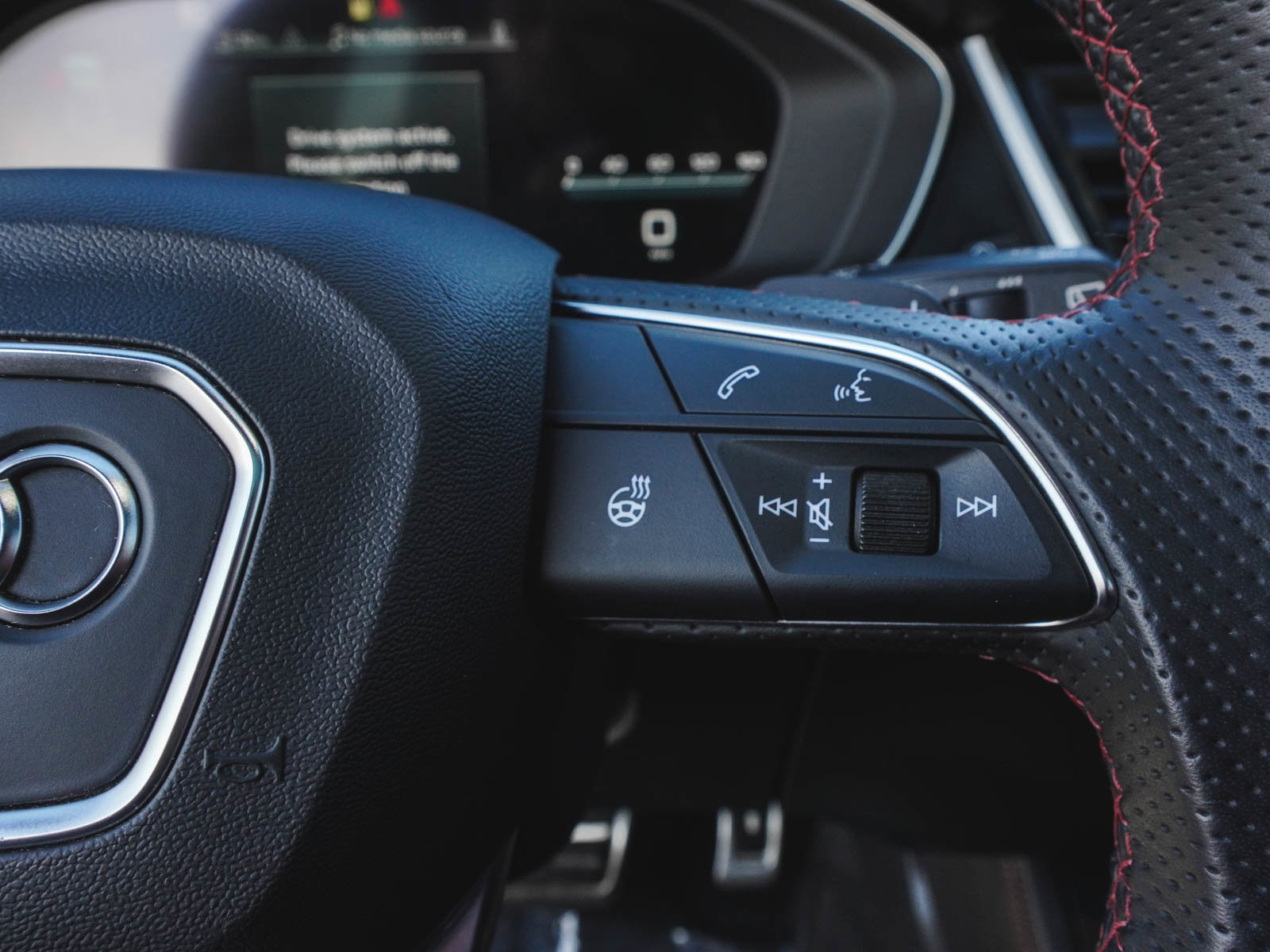 Used 2023 Audi SQ5 Premium Plus w/ Premium Plus Package image 23