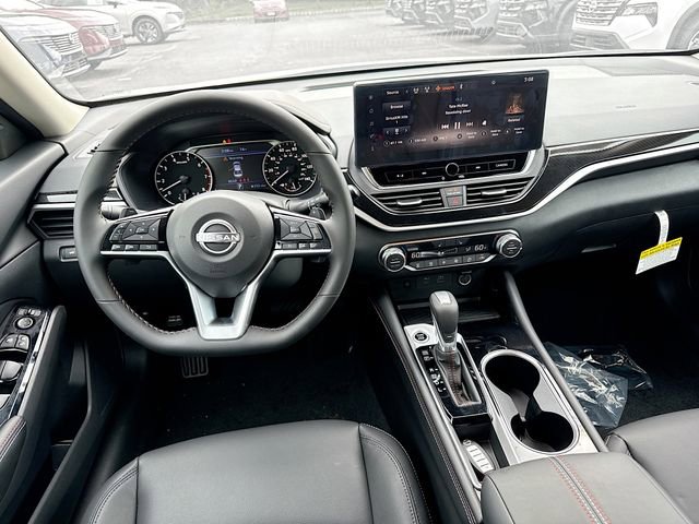 New 2025 Nissan Altima 2.5 SR w/ SR Premium Package image 15