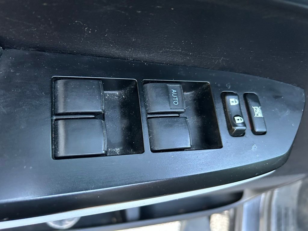 Used 2021 Toyota Tundra SR5 w/ SR5 Upgrade Package AWD/4WD image 16