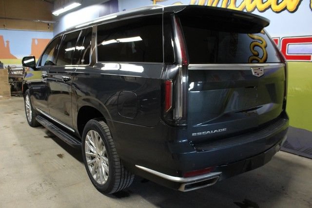 Certified 2022 Cadillac Escalade ESV Premium Luxury AWD/4WD image 7