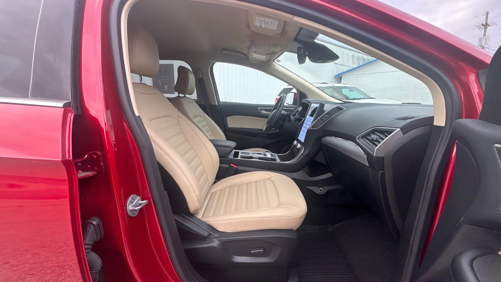 Certified 2022 Ford Edge SEL w/ Convenience Package image 26